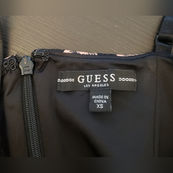 GUESS - Flattering Floral & Animal Print Bodycon Dress - Picture 6 of 7